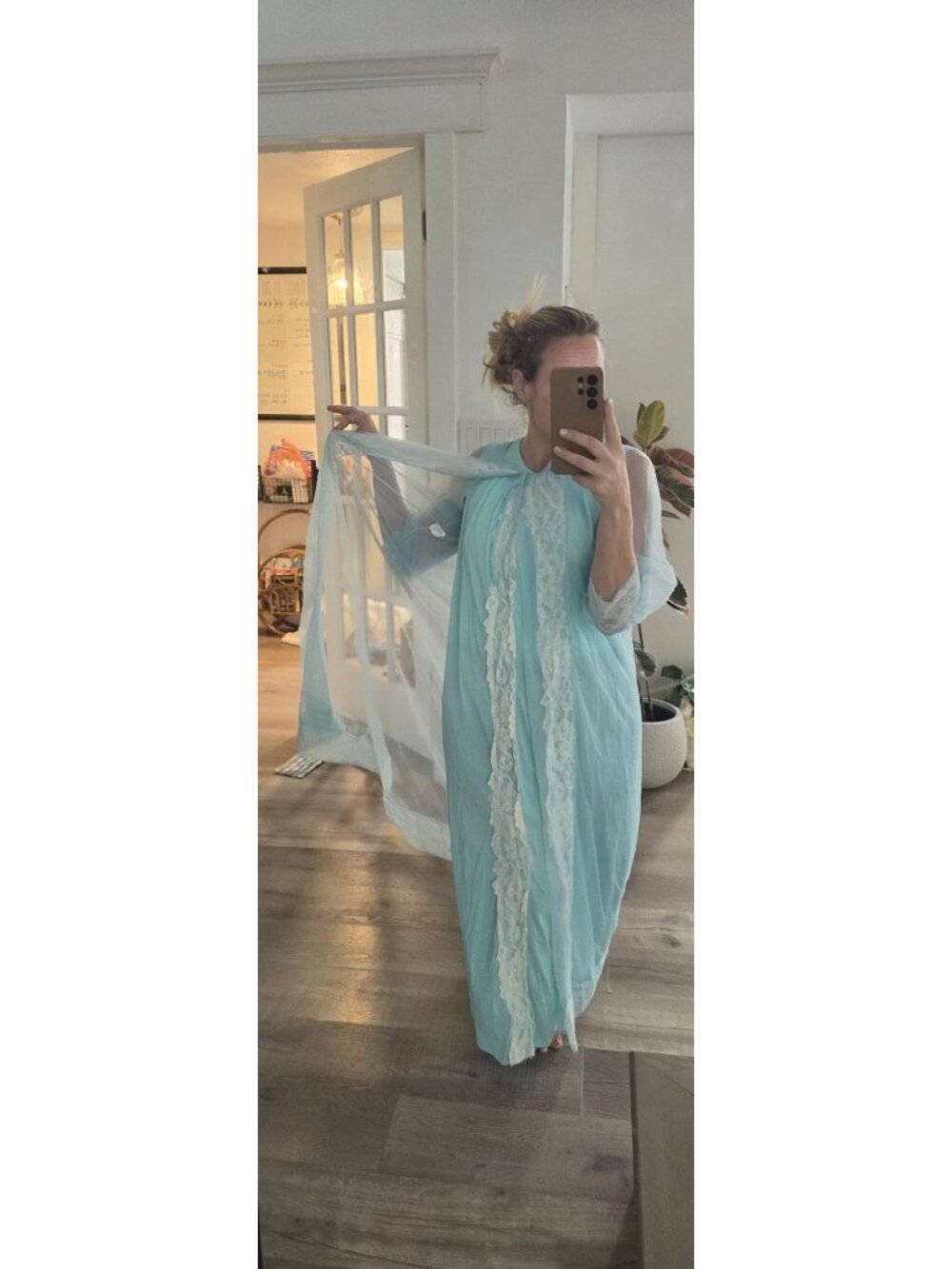Vintage Sheer Light Blue Lace Trimmed Nightgown with sheer robe Size Medium - Picture 3 of 14